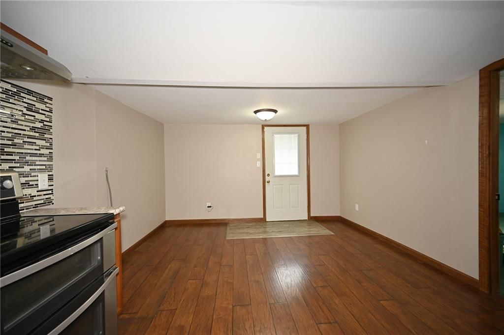 301 N Chester Avenue — photo 20