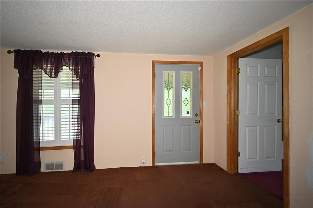 301 N Chester Avenue — photo 8