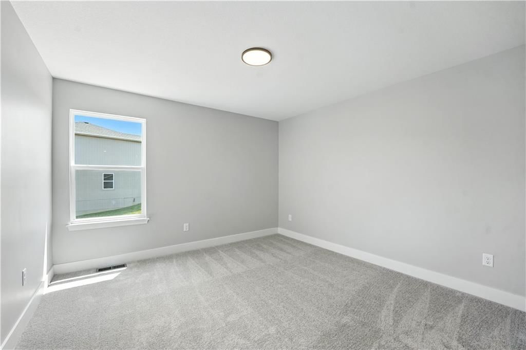 717 Glenn Circle — photo 26