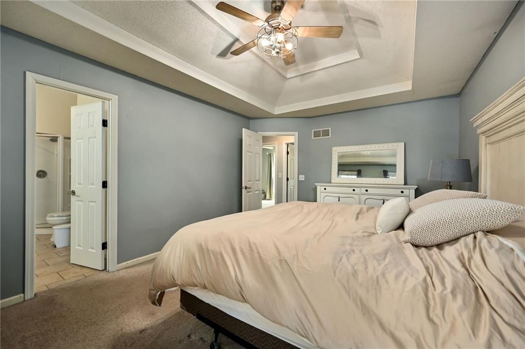 6828 N Corrington Avenue — photo 15