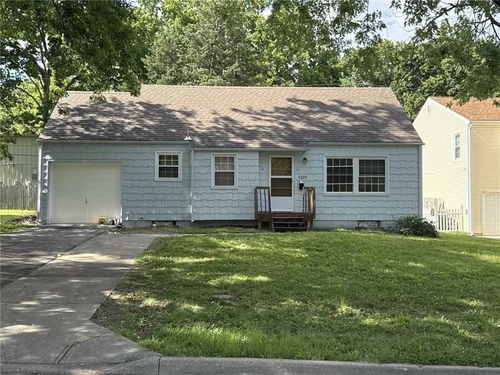 5320 W 50th Terrace, Roeland Park, KS