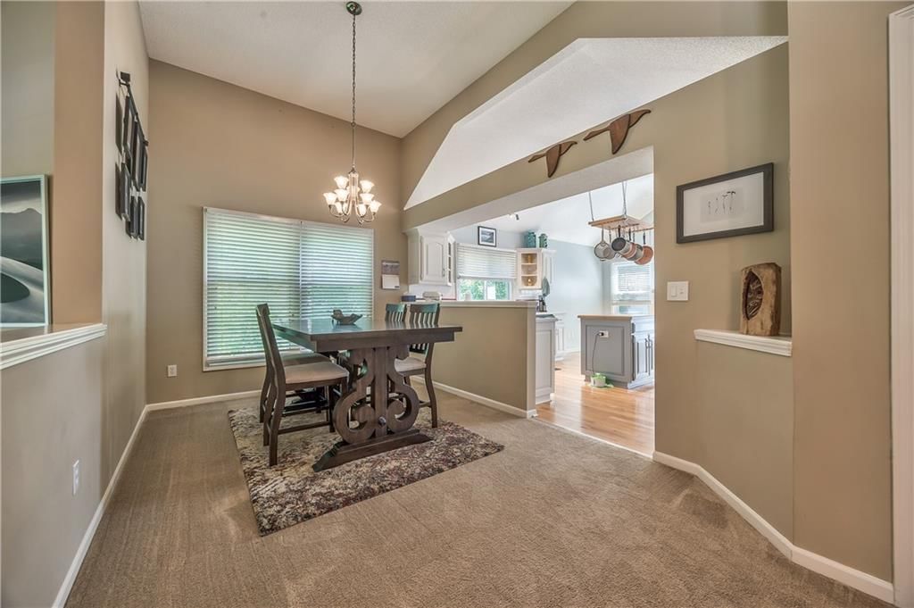 5231 Chouteau Street — photo 11