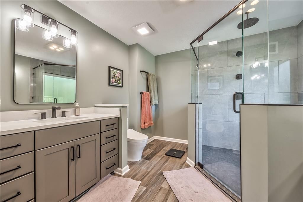 5231 Chouteau Street — photo 20