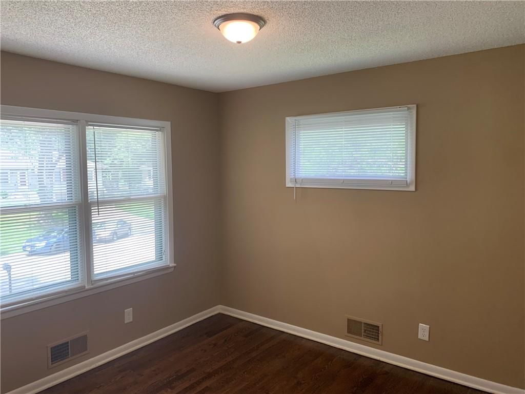 1305 NE 84TH Place — photo 7