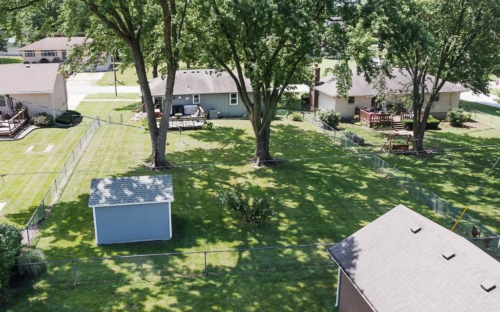 15714 Leavenworth Road — photo 2