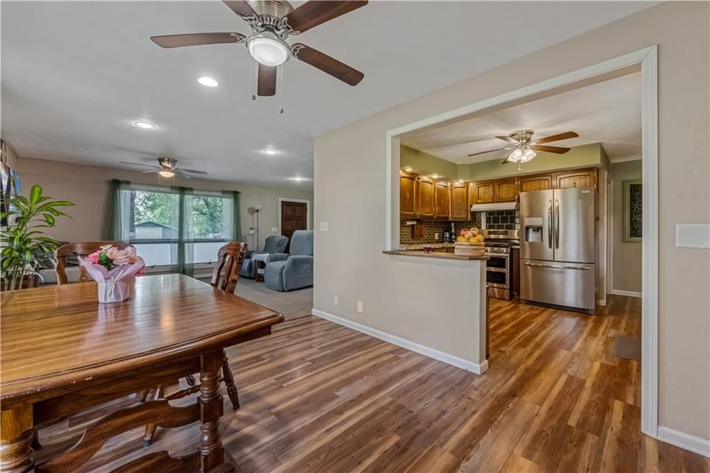 401 E Montgomery Street — photo 15