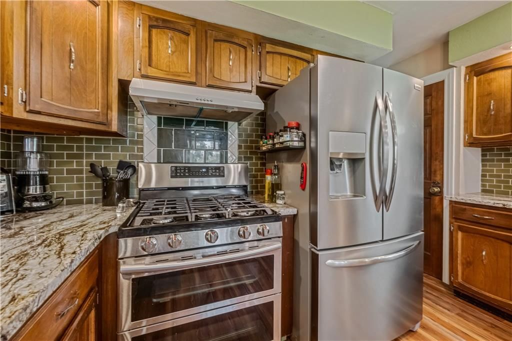 401 E Montgomery Street — photo 18