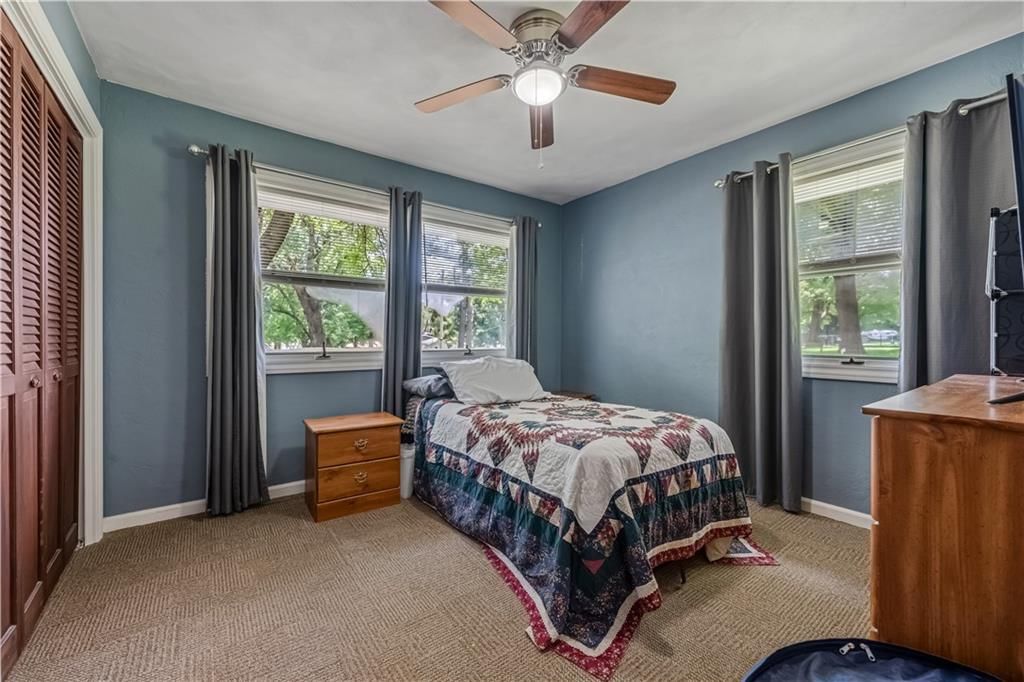401 E Montgomery Street — photo 26