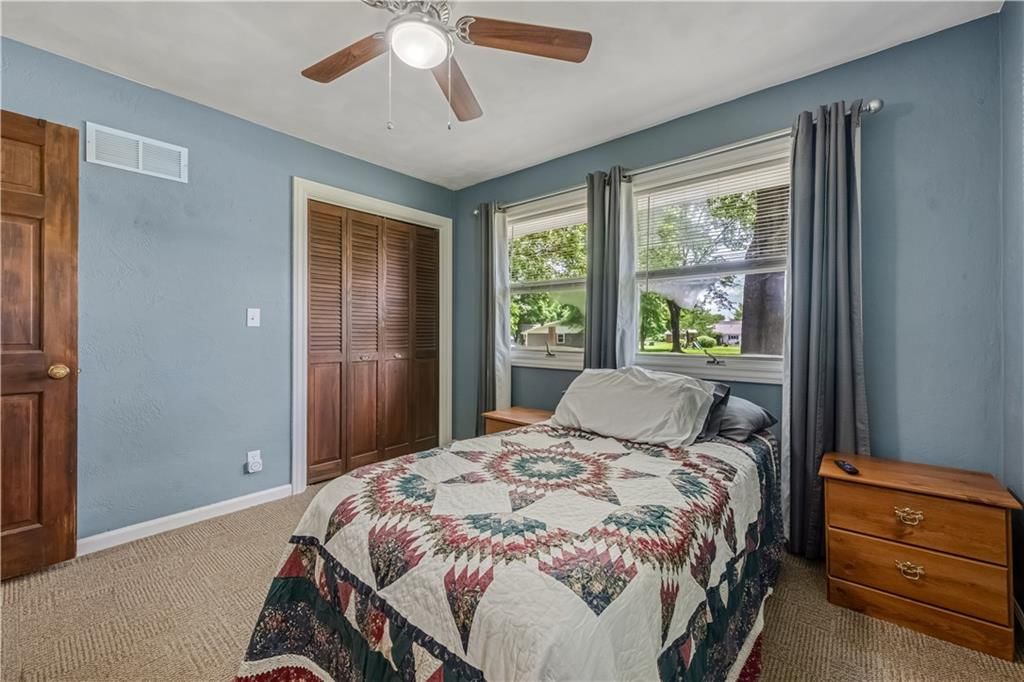 401 E Montgomery Street — photo 27