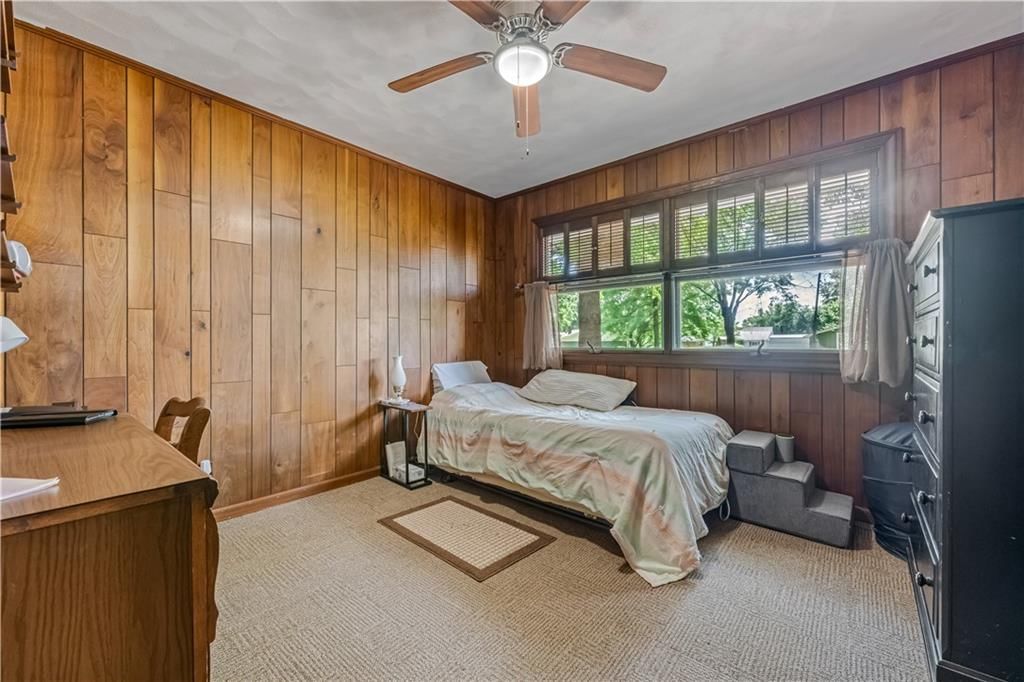 401 E Montgomery Street — photo 28