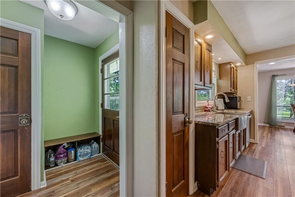 401 E Montgomery Street — photo 31