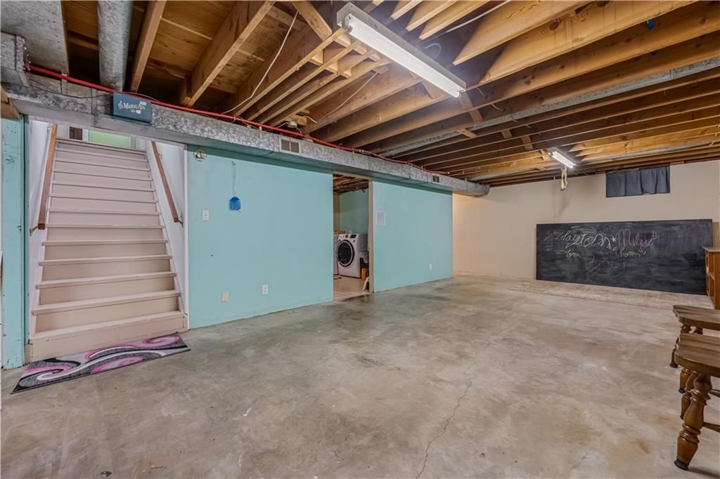 401 E Montgomery Street — photo 33