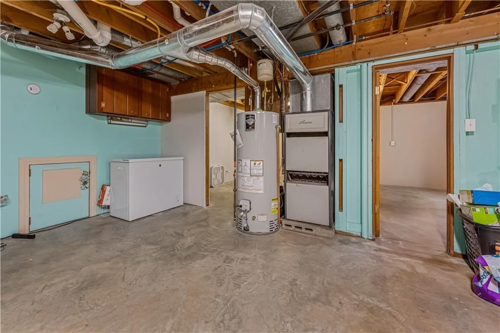 401 E Montgomery Street — photo 36
