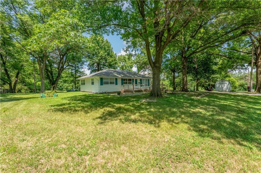 401 E Montgomery Street — photo 49