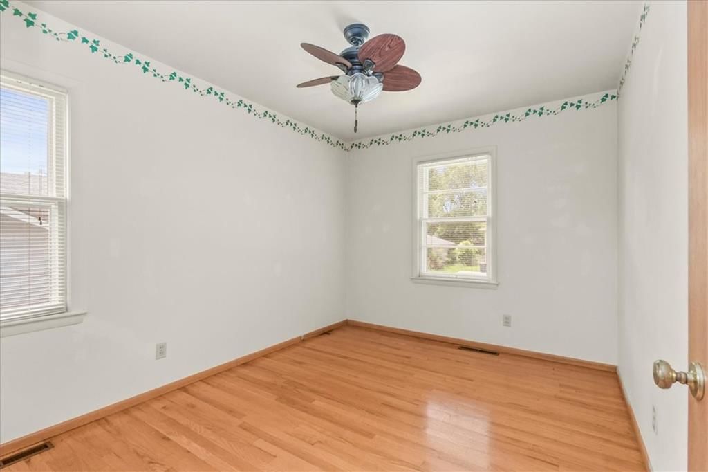 7900 E 92nd Terrace — photo 14