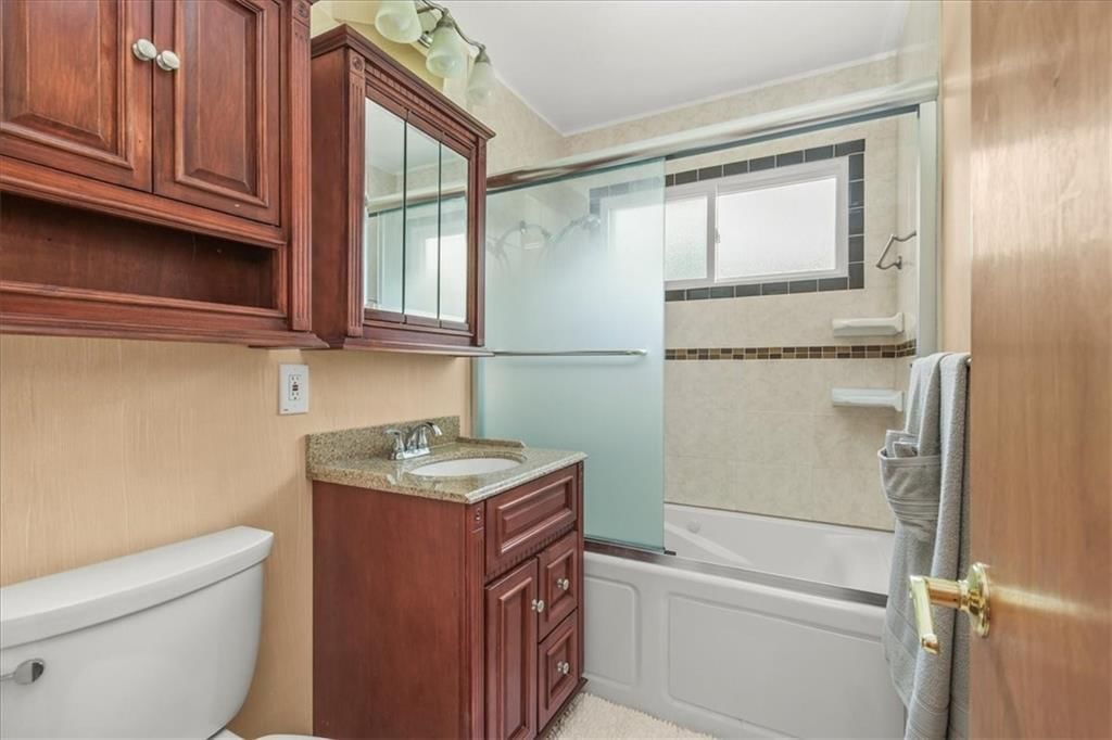 7900 E 92nd Terrace — photo 16