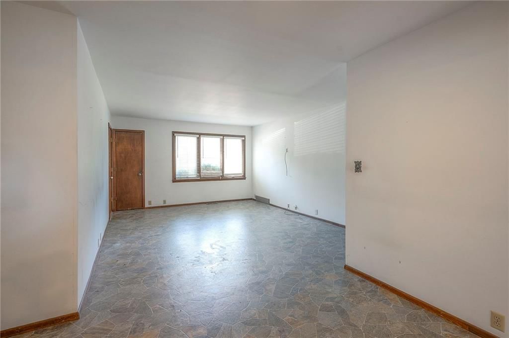462 W 104th Street — photo 10