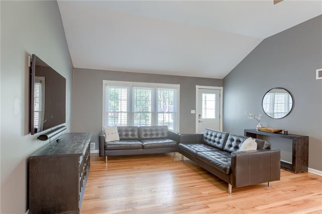 7929 LAMAR Avenue — photo 5