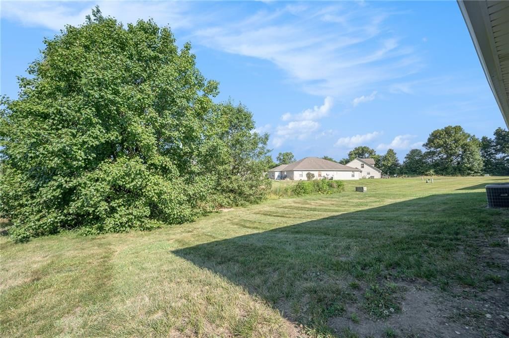 212 NW Parker Drive — photo 20