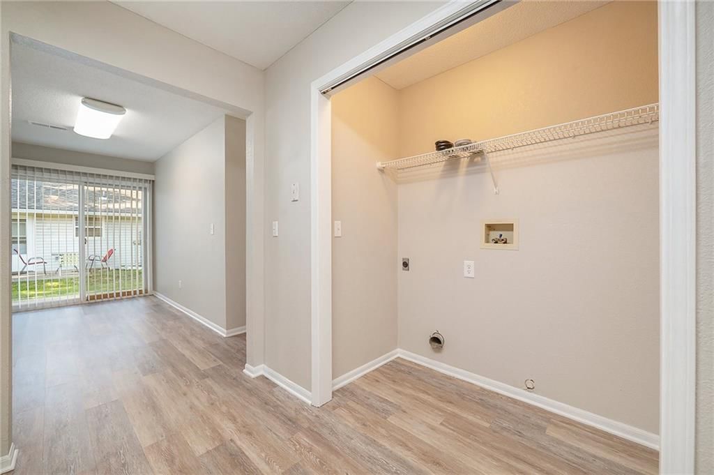212 NW Parker Drive — photo 7