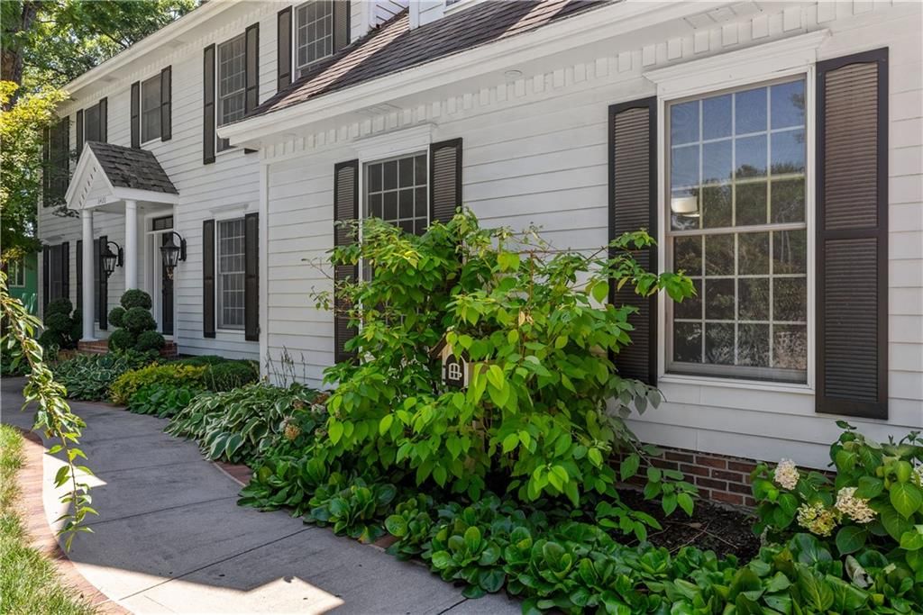 6420 Larson Court — photo 3