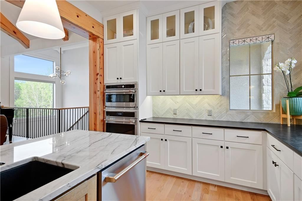 2144 W 89th Terrace — photo 12