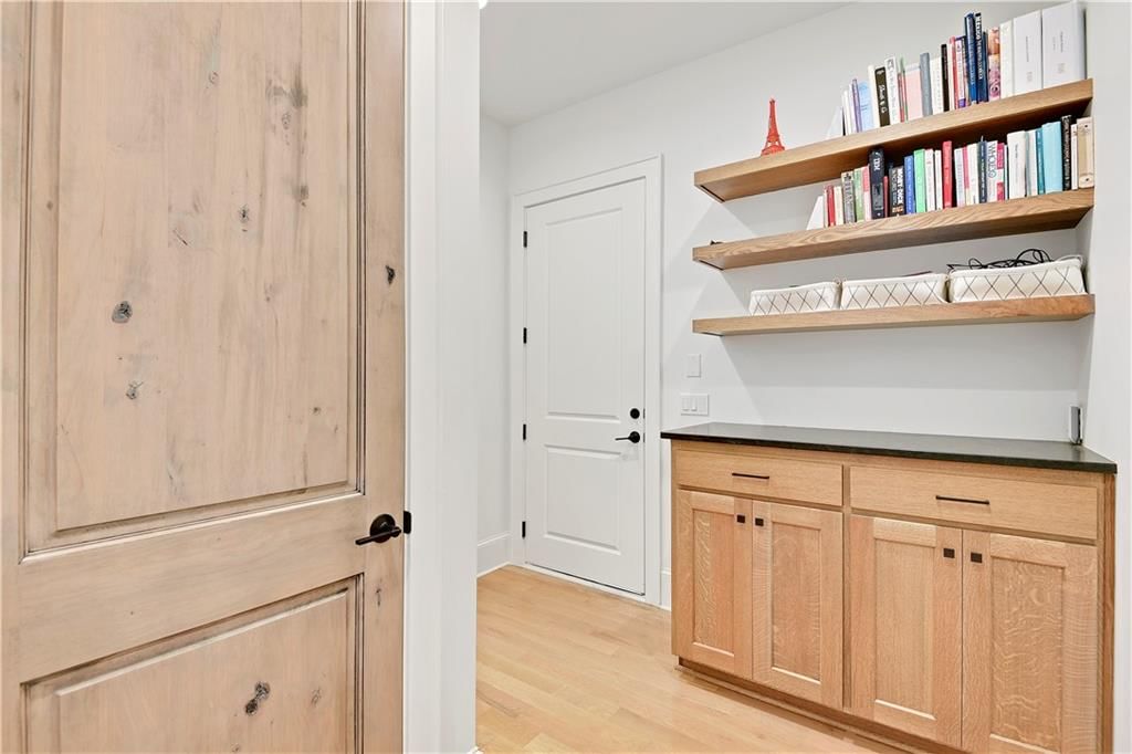 2144 W 89th Terrace — photo 15