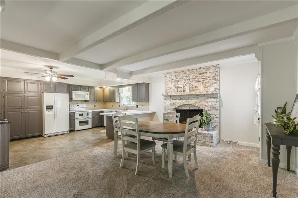 603 Montgomery Street — photo 13
