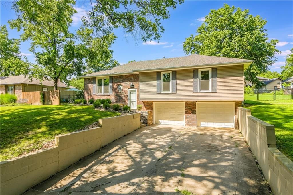 603 Montgomery Street — photo 3