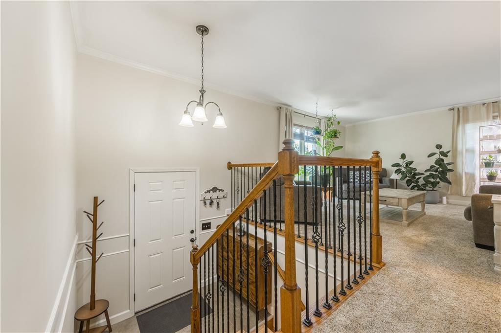 603 Montgomery Street — photo 28