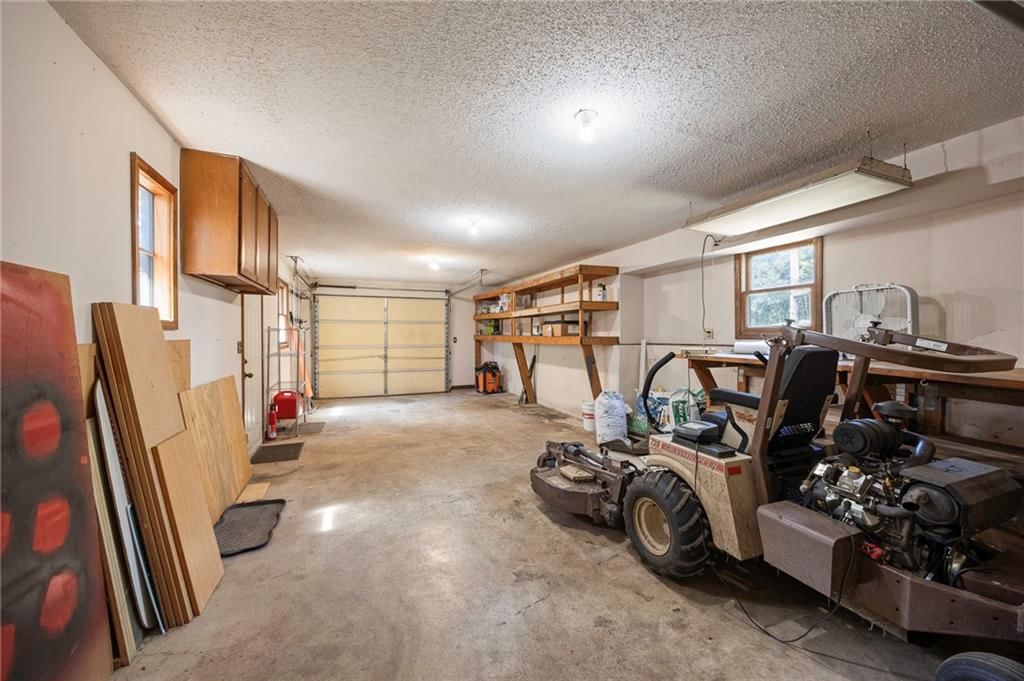 11840 S Woodland Street — photo 29