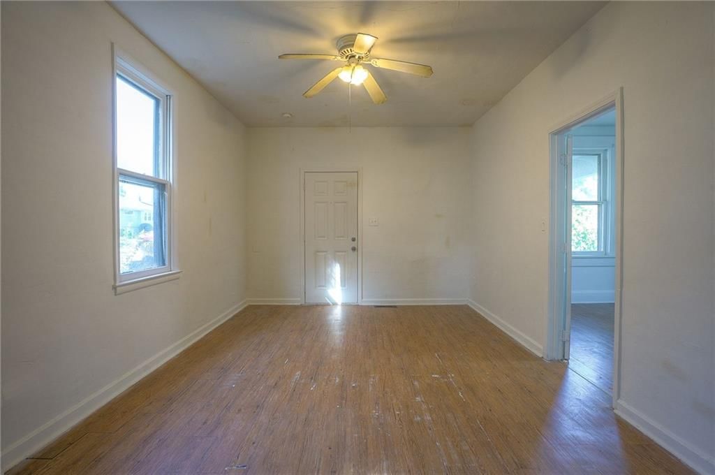203 N Thorpe Street — photo 2