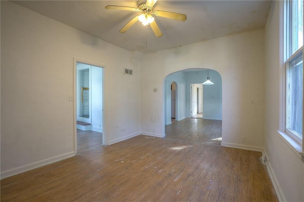203 N Thorpe Street — photo 4