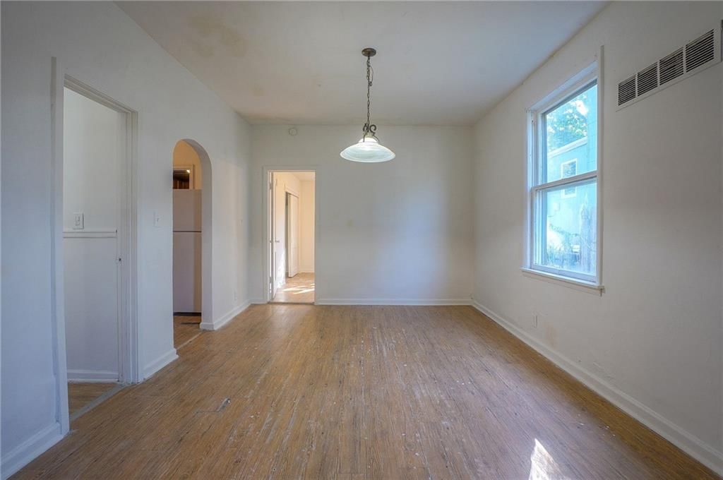 203 N Thorpe Street — photo 8