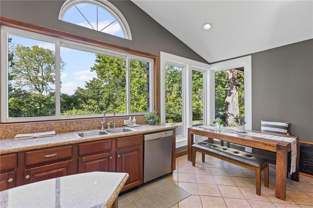 1015 S Wyckford Road — photo 15