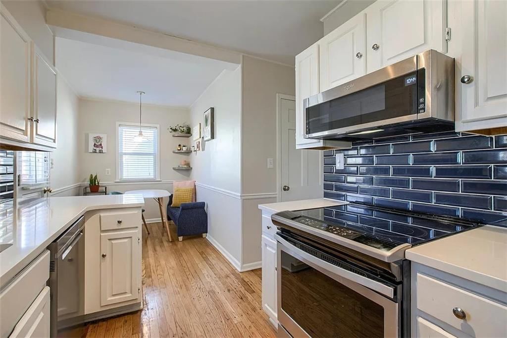 8018 Belleview Avenue — photo 10