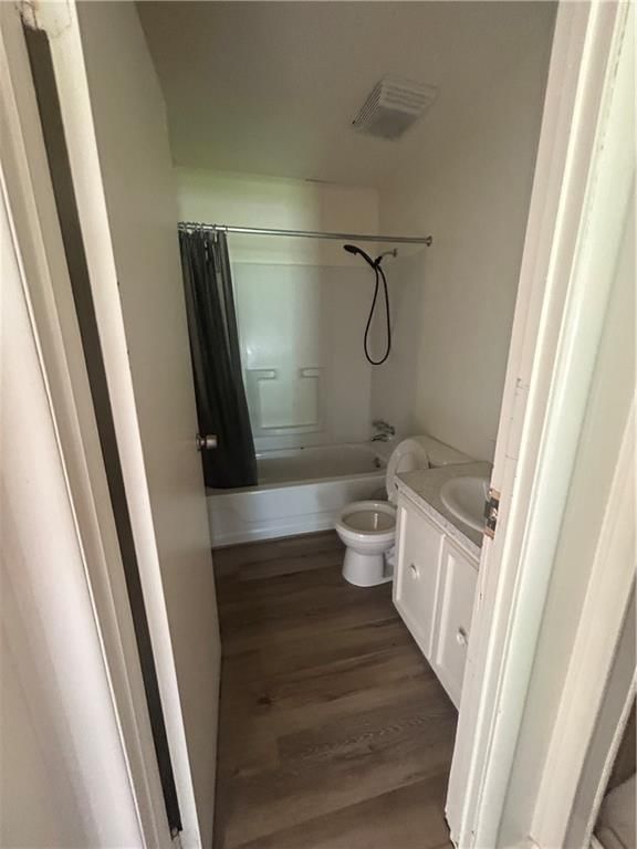 302 Montgomery Court — photo 22