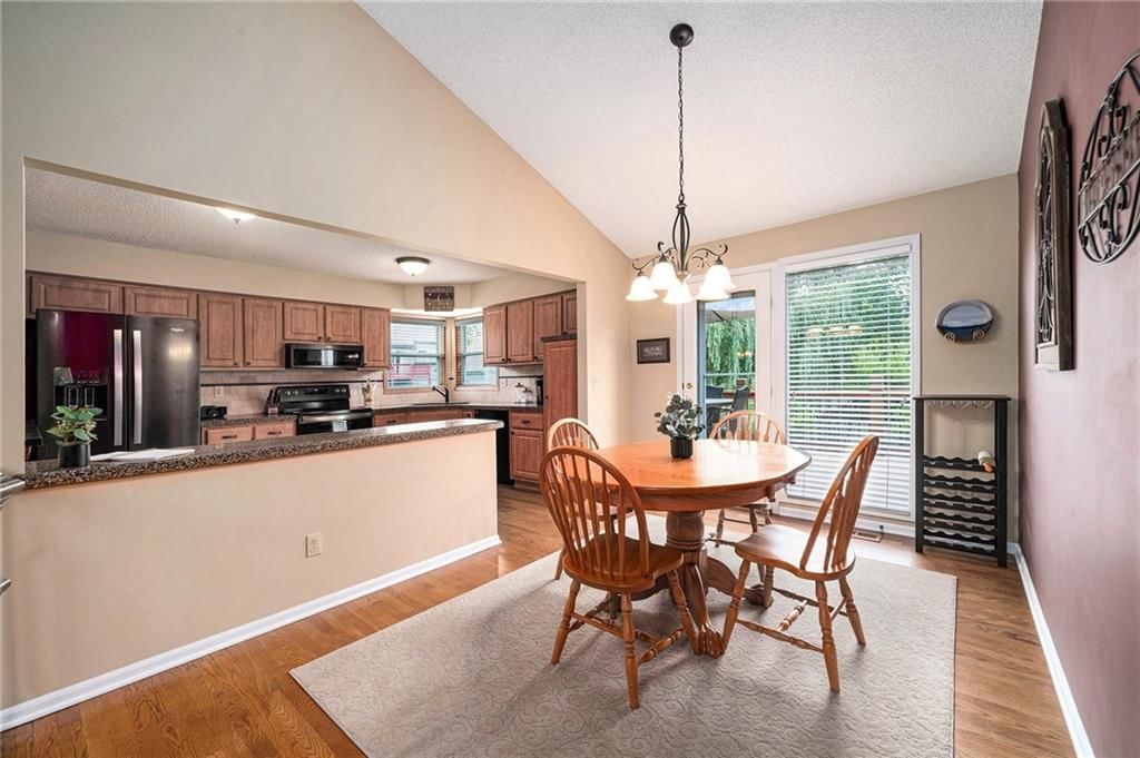 18502 W 163rd Street — photo 8
