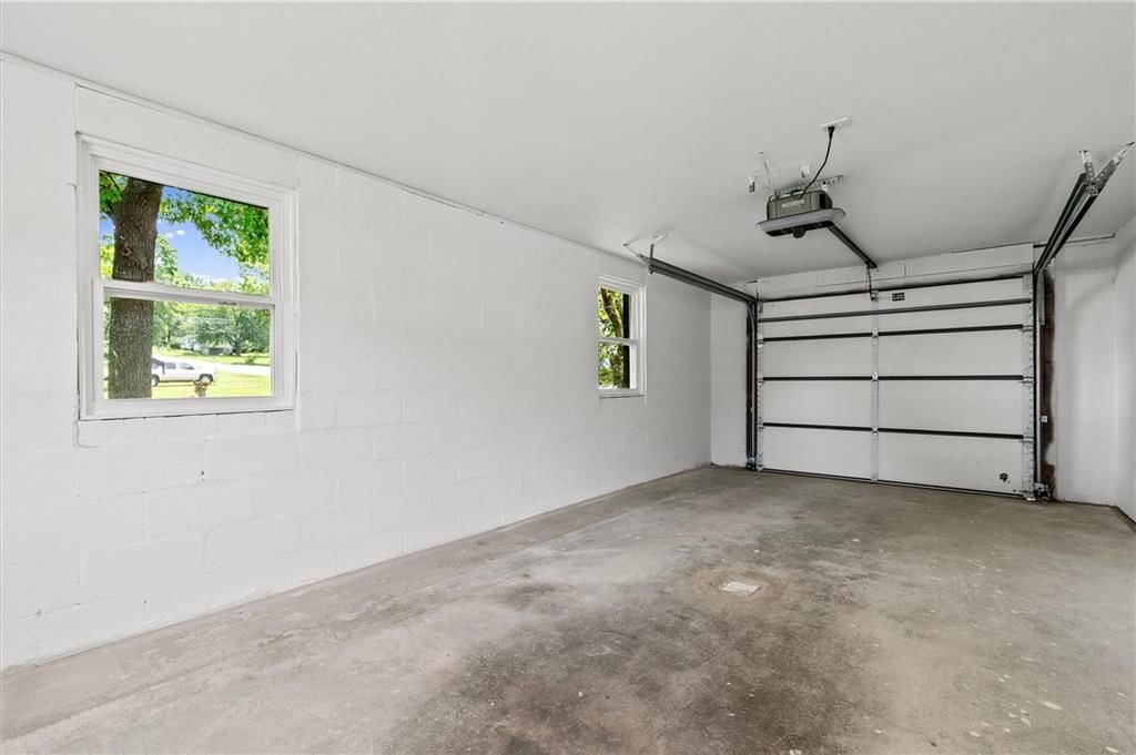 812 W Royle Street — photo 28