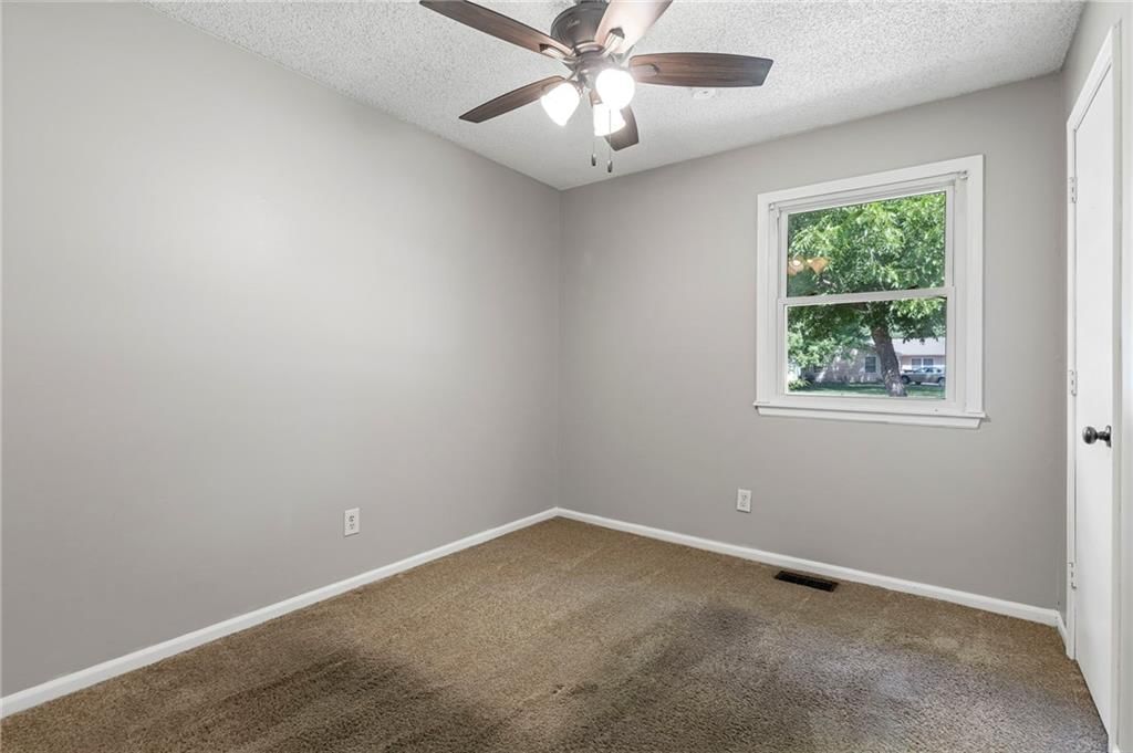 1138 S Willow Street — photo 13