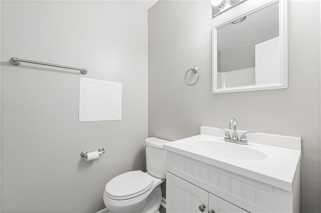 1138 S Willow Street — photo 14