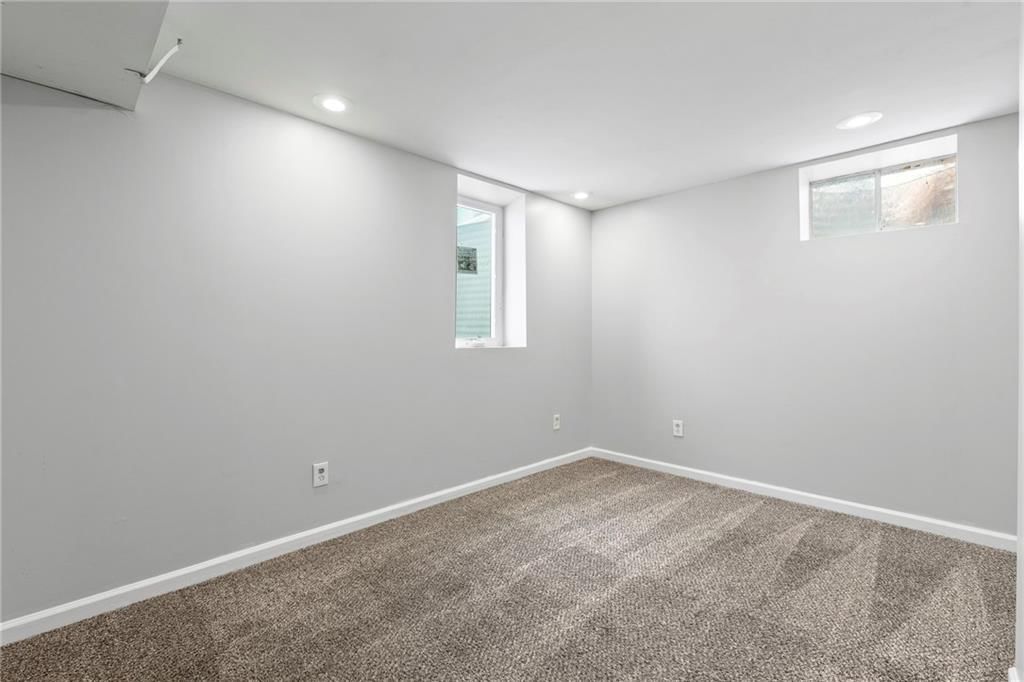 1138 S Willow Street — photo 17