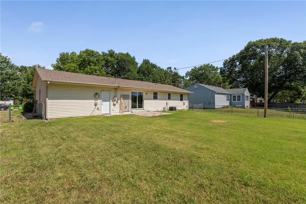 1138 S Willow Street — photo 23