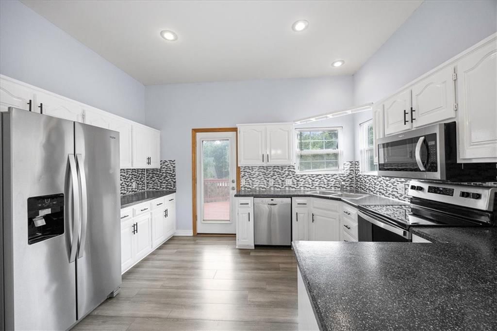 17555 W 111th Court — photo 8