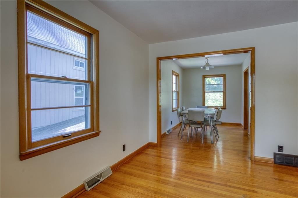 112 S Northern Boulevard — photo 3