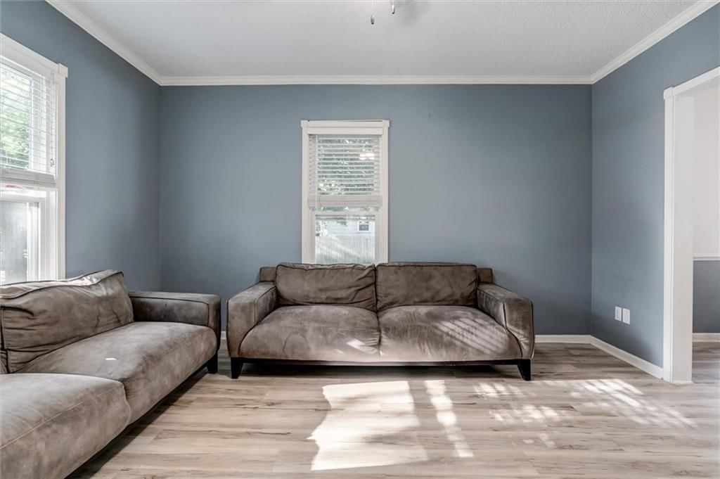 404 S Sycamore Street — photo 11