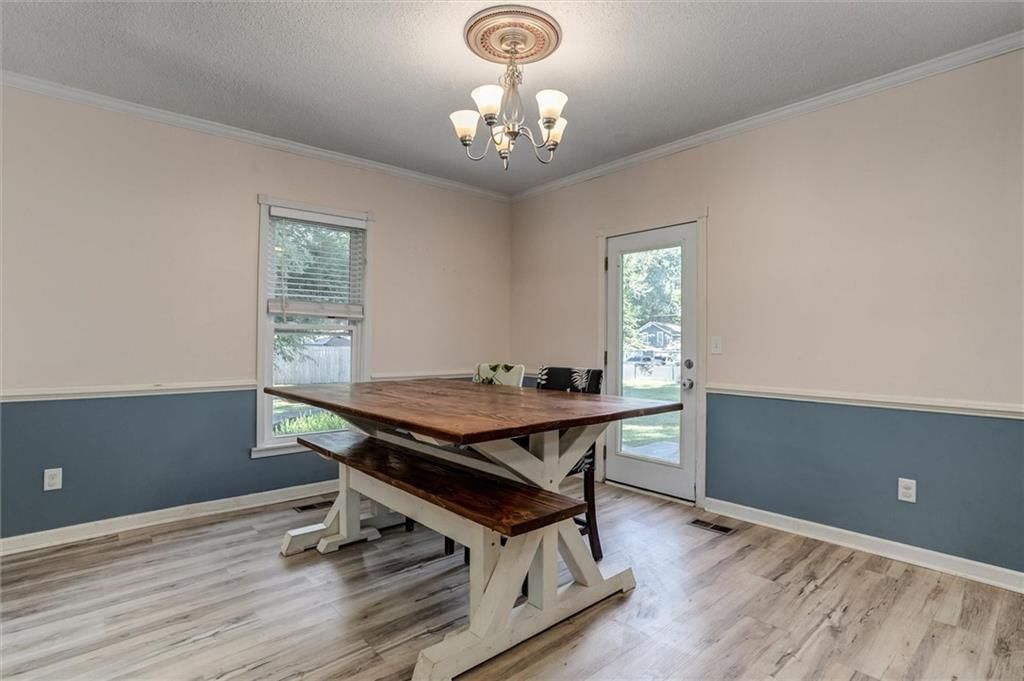 404 S Sycamore Street — photo 13