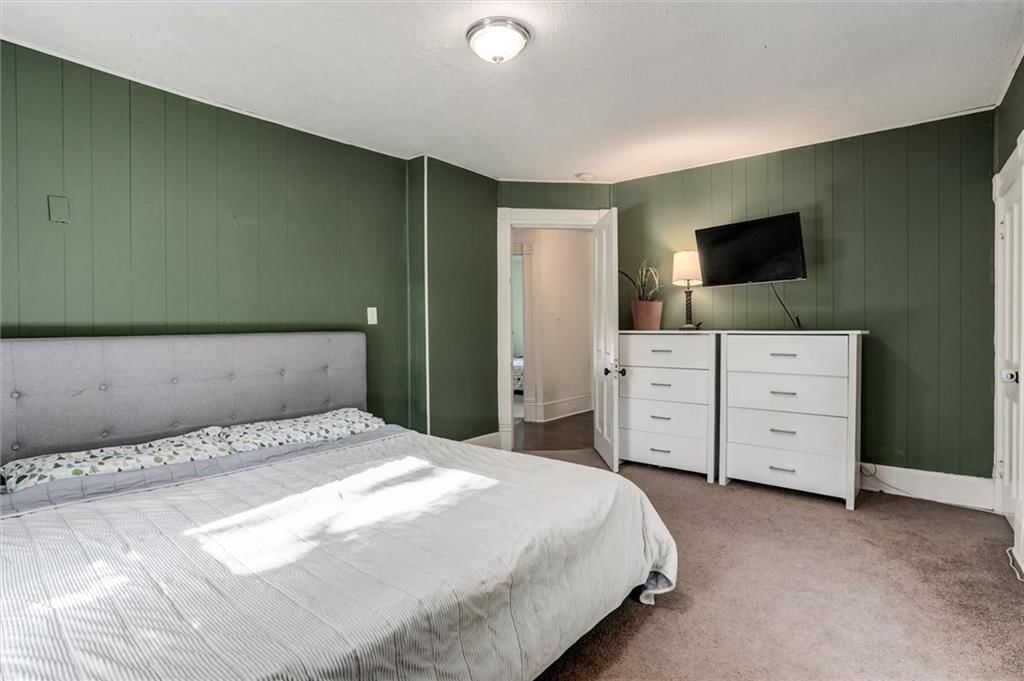 404 S Sycamore Street — photo 24