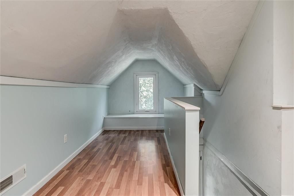 404 S Sycamore Street — photo 29