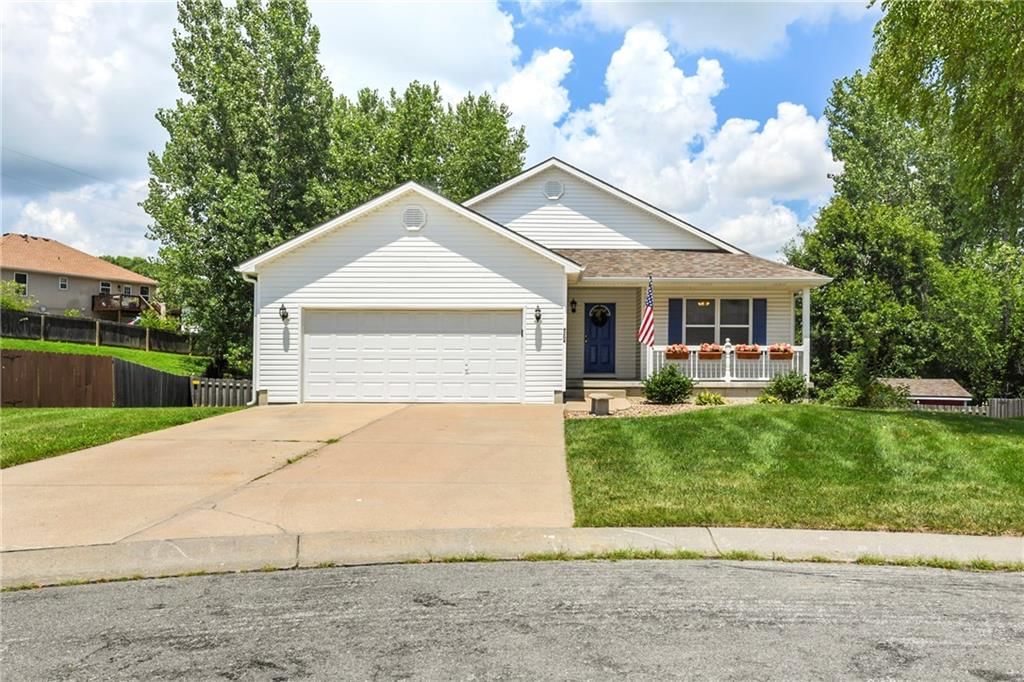 4204 Broadway Terrace, Leavenworth, KS